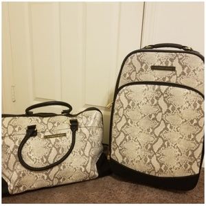 Victoria Secret Traveling Set Snakeskin